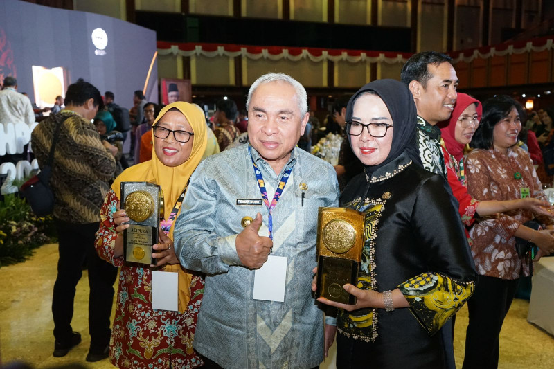 Isran Noor Saat Penandatangan Perjanjian Insentif Provinsi Kaltim untuk program REDD+ dan FCPF-CF 2023